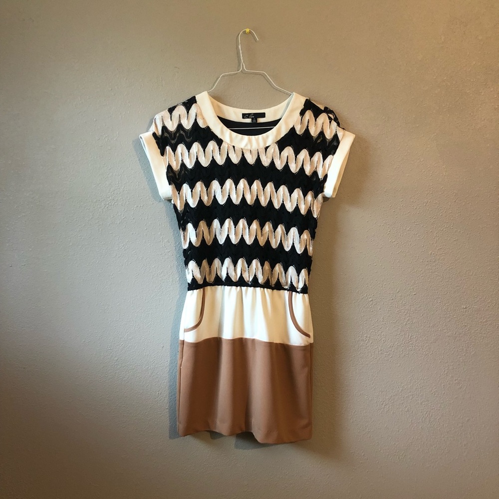 Versona boutique textured cocktail dress w pockets